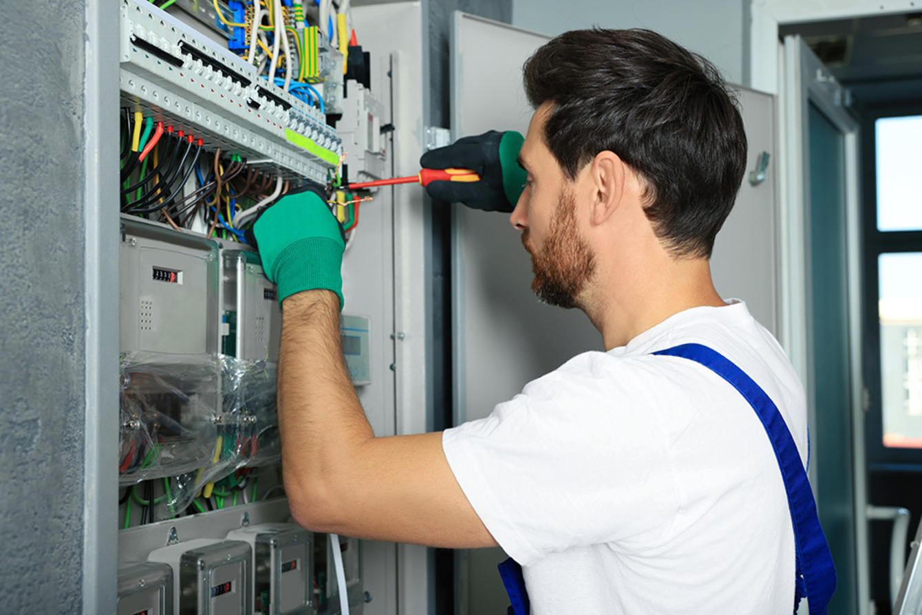 Nieder­spannungs­anlagen bei Husmann Elektrotechnik in Bruchhausen-Vilsen